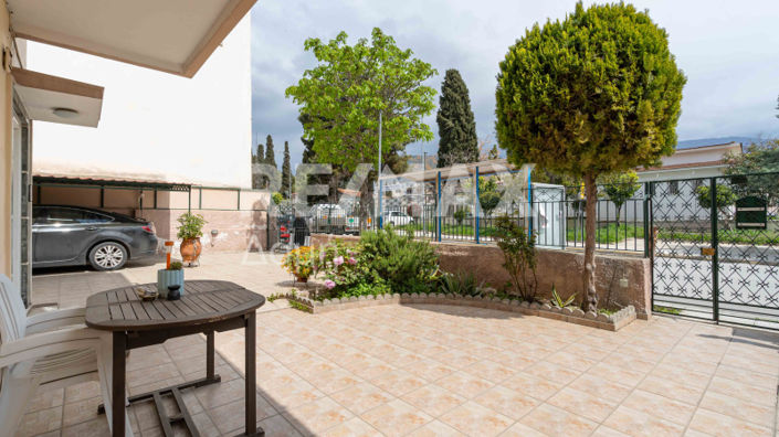 Image No.30-5 Bed Property for sale