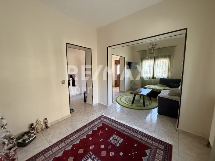 Image No.50-5 Bed Property for sale