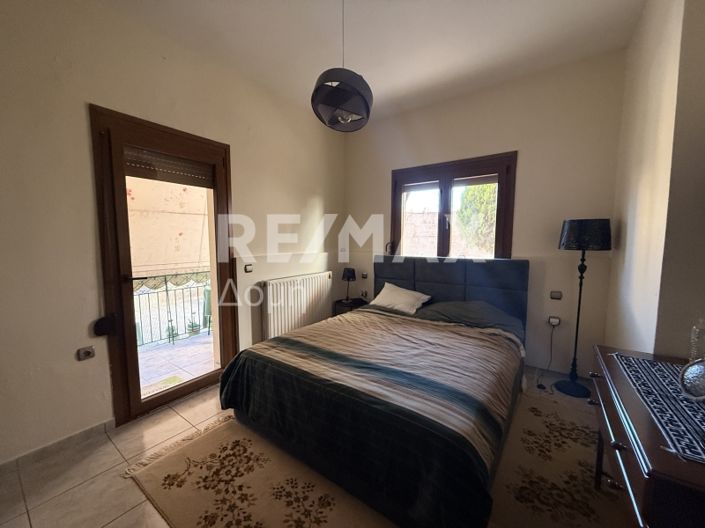 Image No.53-5 Bed Property for sale