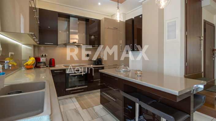 Image No.7-5 Bed Property for sale