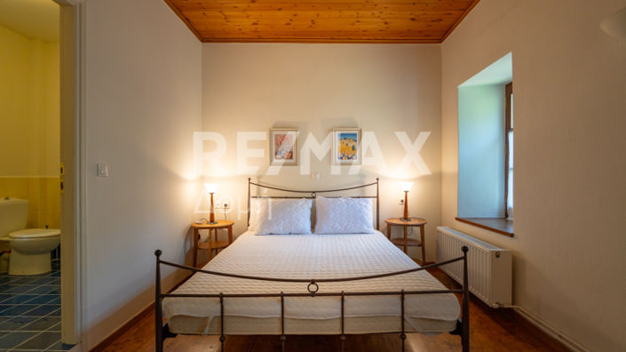 Image No.22-4 Bed House for sale