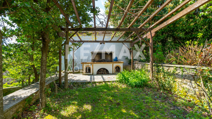 Image No.30-4 Bed House for sale