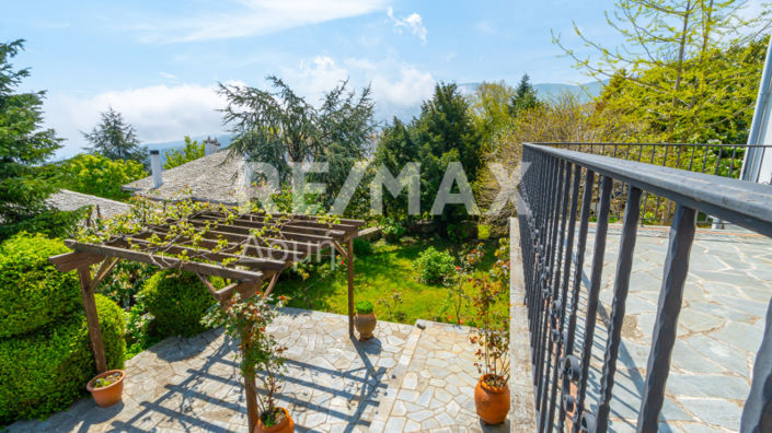 Image No.40-4 Bed House for sale