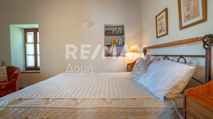 Image No.52-4 Bed House for sale