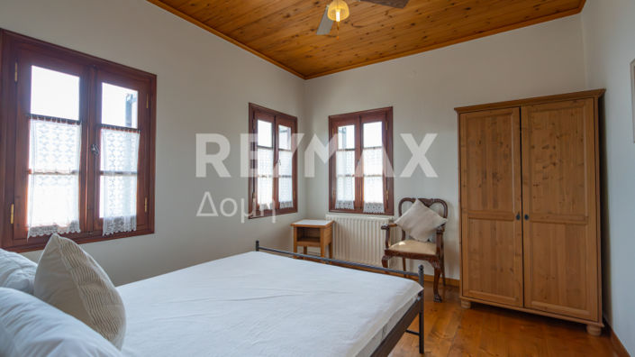 Image No.56-4 Bed House for sale