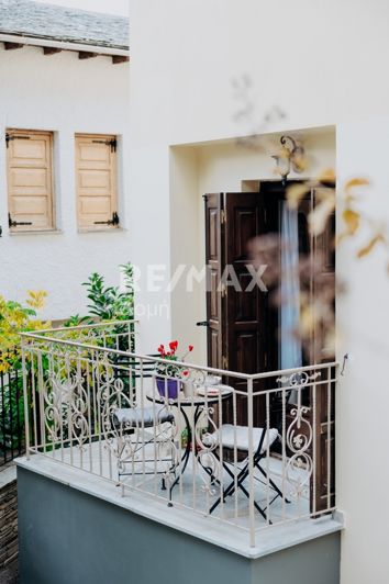 Image No.25-3 Bed Property for sale