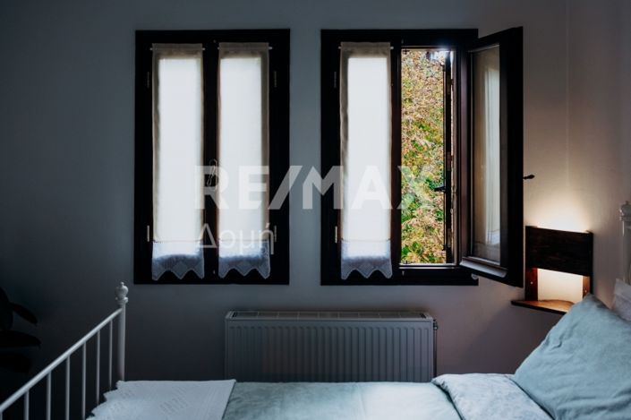 Image No.41-3 Bed Property for sale