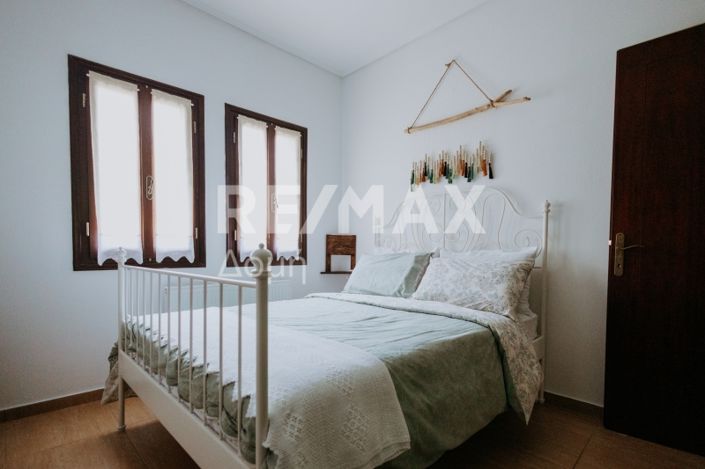Image No.9-3 Bed Property for sale