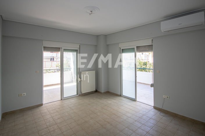 Magnesia, Apartment
