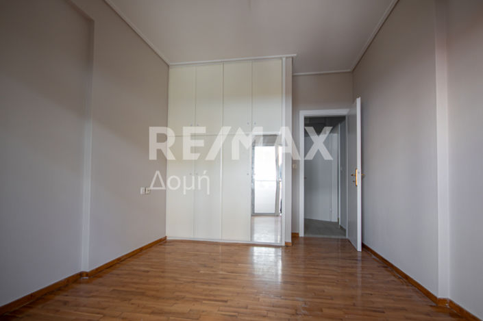 Image No.10-1 Bed Apartment for sale