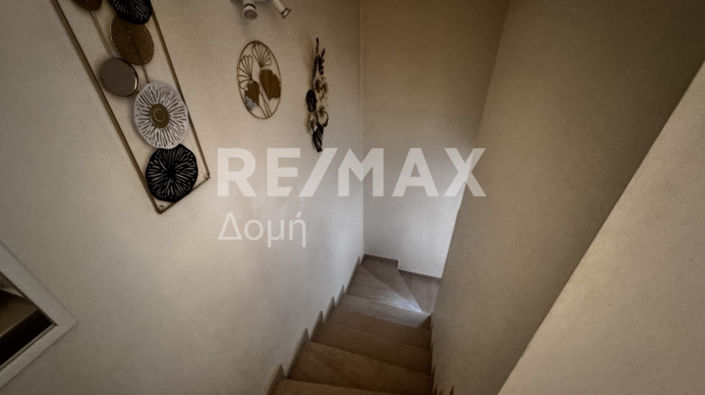 Image No.9-3 Bed House for sale