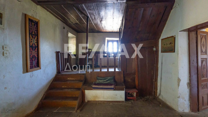 Image No.14-6 Bed Property for sale