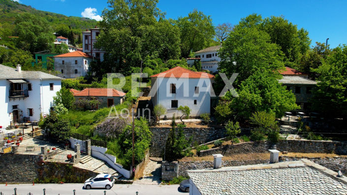 Image No.28-6 Bed Property for sale