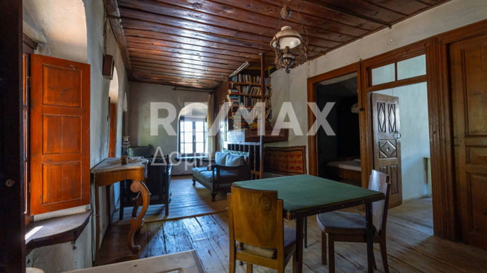 Image No.34-6 Bed Property for sale
