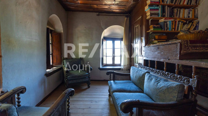 Image No.38-6 Bed Property for sale