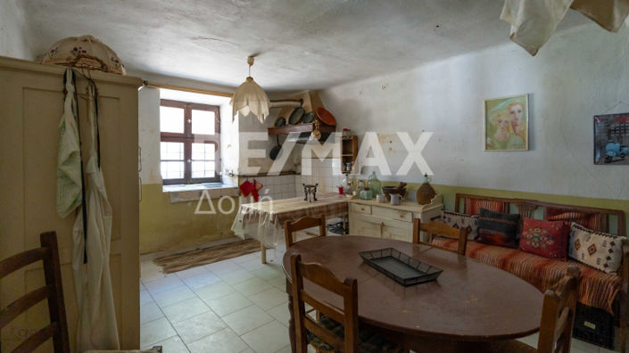 Image No.43-6 Bed Property for sale