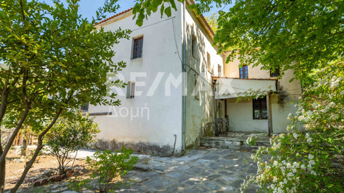 Image No.48-6 Bed Property for sale