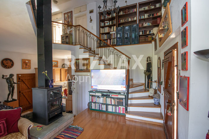 Image No.6-2 Bed Maisonette for sale