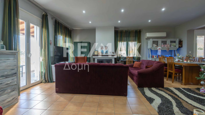 Image No.10-3 Bed Maisonette for sale