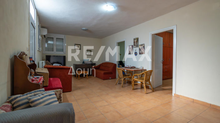 Image No.21-3 Bed Maisonette for sale