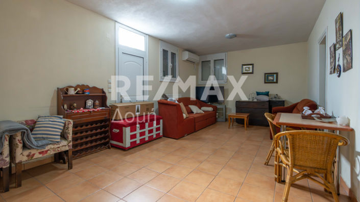 Image No.22-3 Bed Maisonette for sale