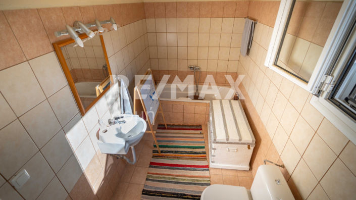 Image No.18-3 Bed Maisonette for sale