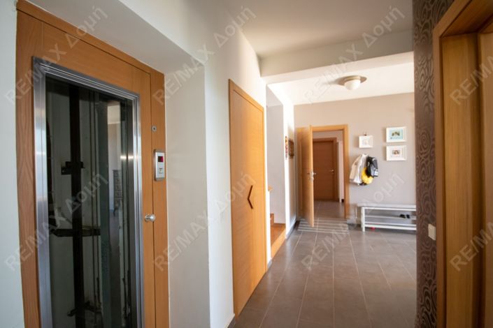 Image No.27-6 Bed Land for sale