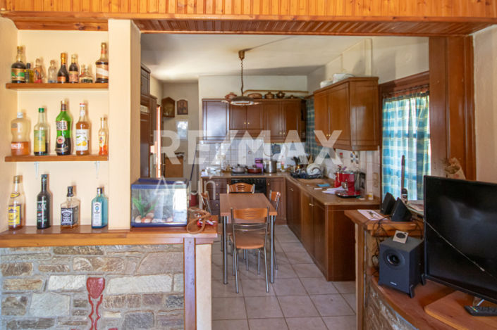 Image No.11-3 Bed Property for sale