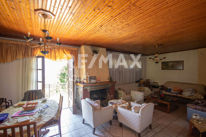 Image No.18-3 Bed Property for sale