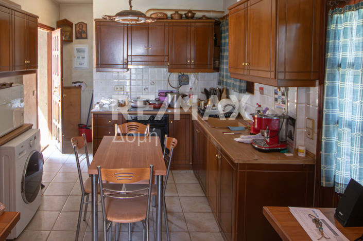 Image No.24-3 Bed Property for sale