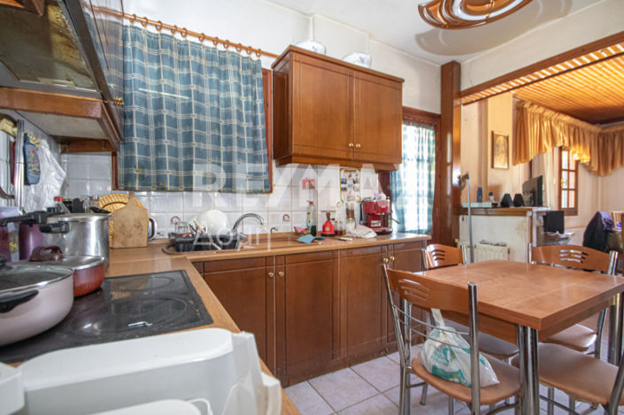 Image No.27-3 Bed Property for sale