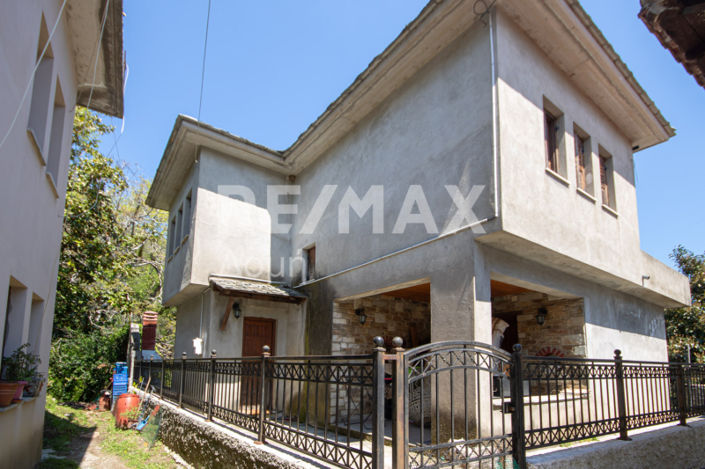 Image No.51-3 Bed Property for sale