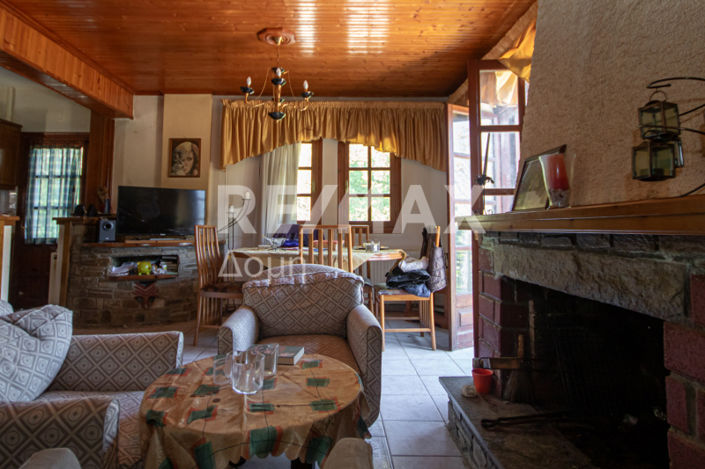 Image No.8-Propriété de 3 chambres à vendre à Magnésie
