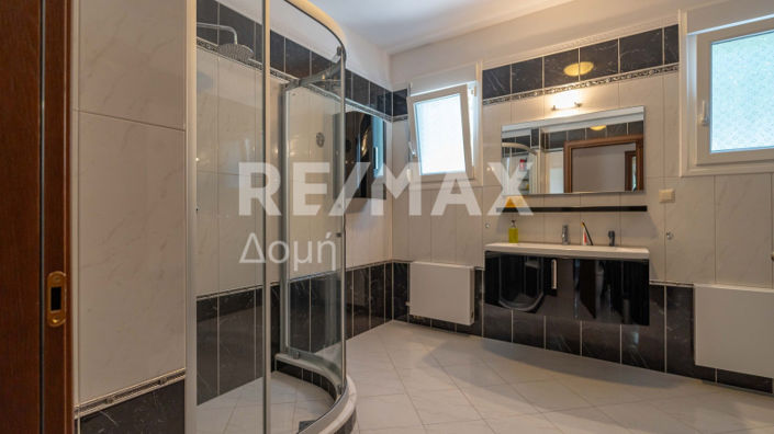 Image No.9-Propriété de 5 chambres à vendre à Magnésie