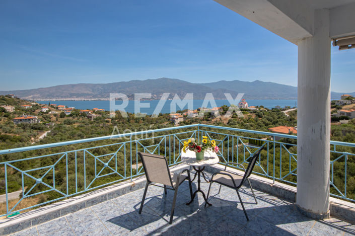Image No.11-3 Bed Property for sale