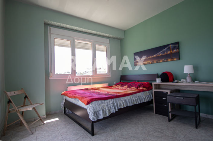 Image No.18-3 Bed Property for sale