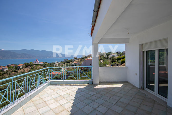Image No.22-3 Bed Property for sale