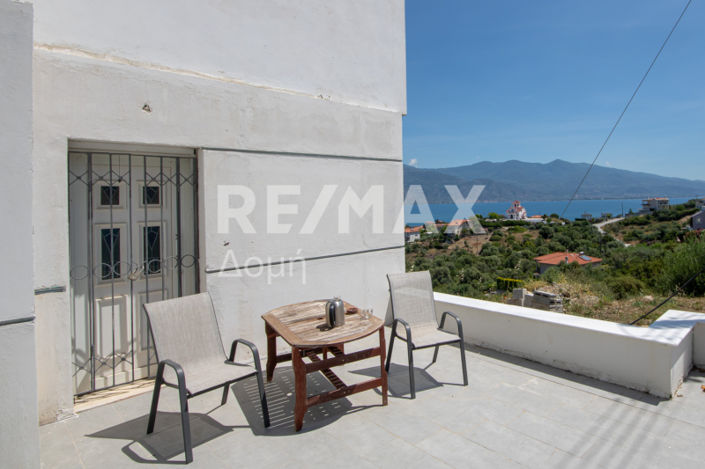Image No.30-3 Bed Property for sale