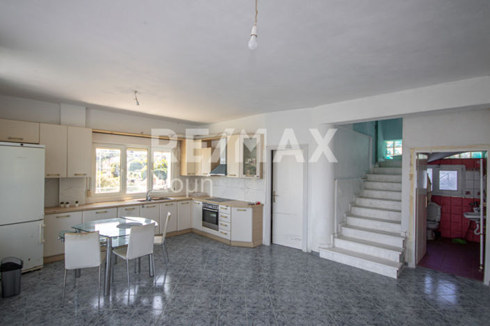 Image No.9-3 Bed Property for sale