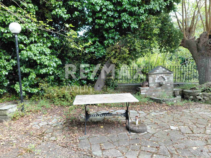 Image No.50-3 Bed Maisonette for sale