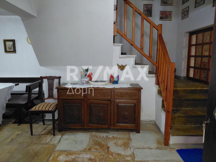 Image No.8-3 Bed Maisonette for sale