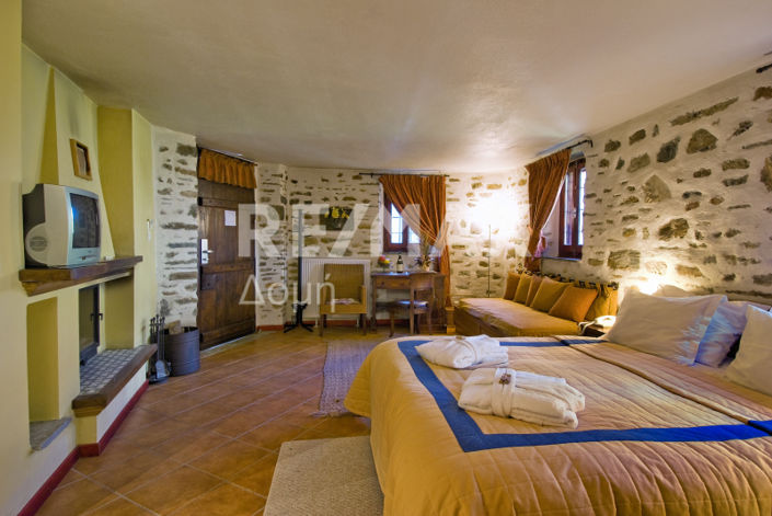 Image No.19-17 Bed Hotel for sale