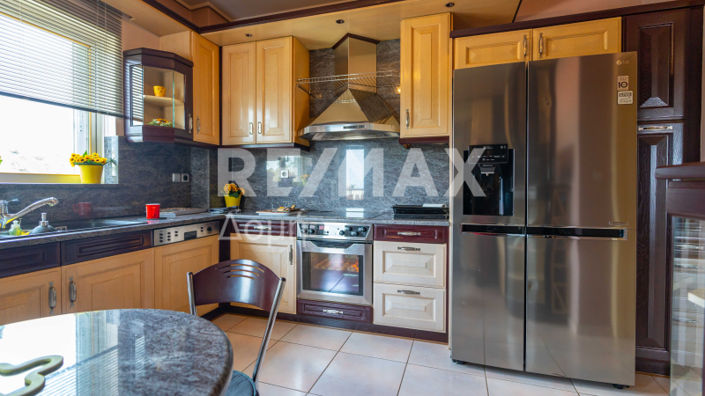 Image No.9-3 Bed Apartment for sale