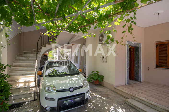 Image No.27-4 Bed Property for sale