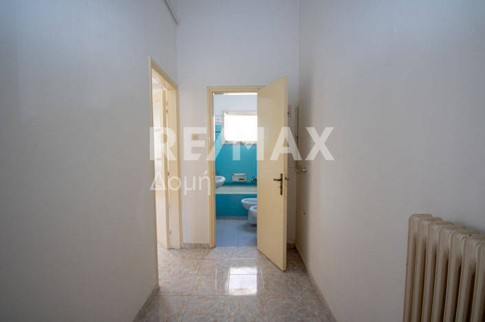 Image No.37-4 Bed Property for sale