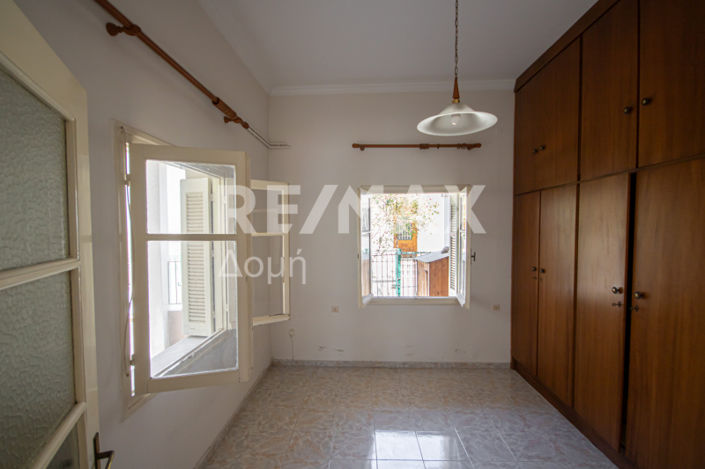 Image No.8-4 Bed Property for sale