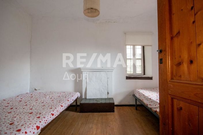 Image No.14-2 Bed Property for sale