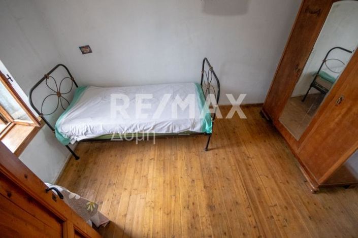 Image No.18-2 Bed Property for sale