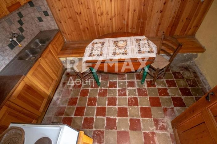 Image No.9-2 Bed Property for sale