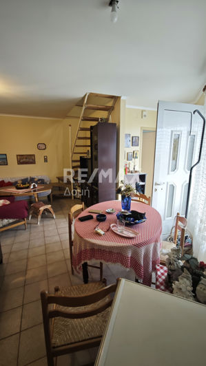 Image No.18-5 Bed House for sale